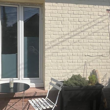 Mini Studio Et Espace Exterieur Méry-sur-Oise Buitenkant foto